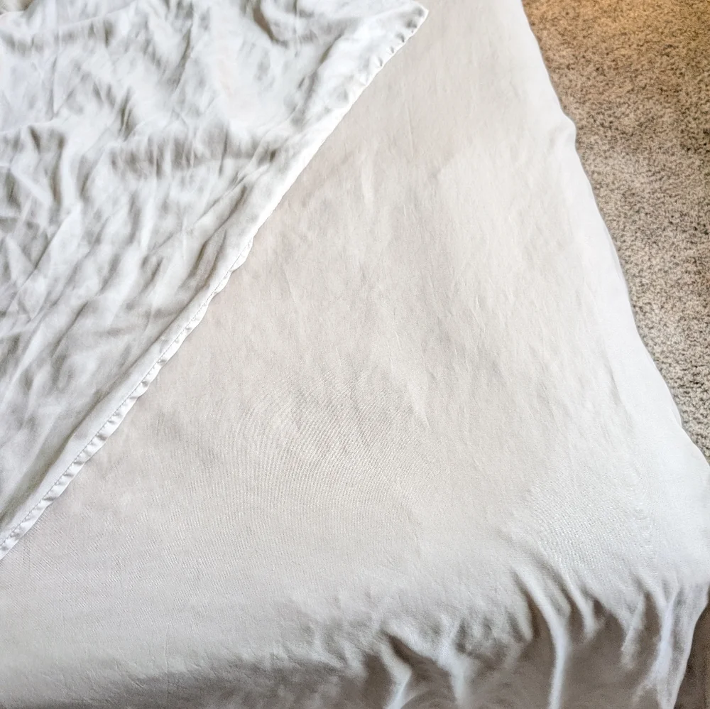 Malouf Woven Tencel King  Flat Sheet pillowcovers Cooling Flowy Soft Luxurious